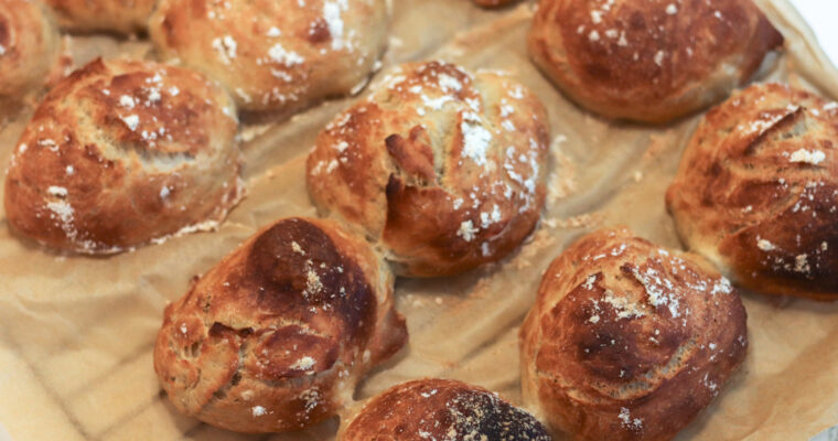 Æltefrie og koldhævede fuldkornsboller