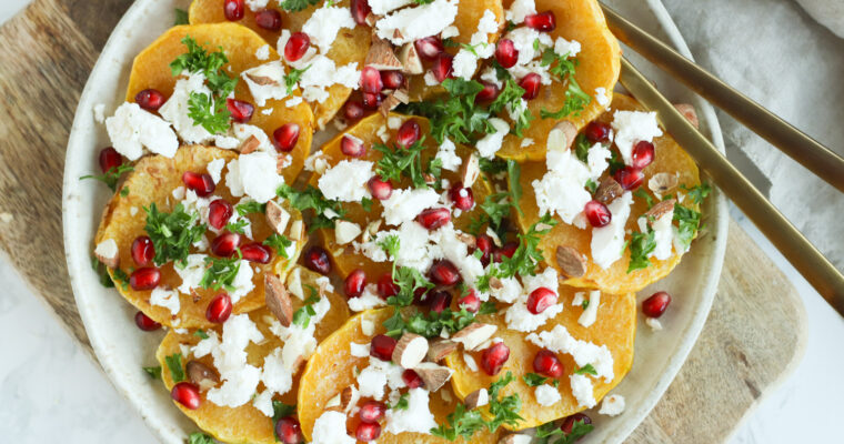 Bagt butternut squash med feta og granatæble